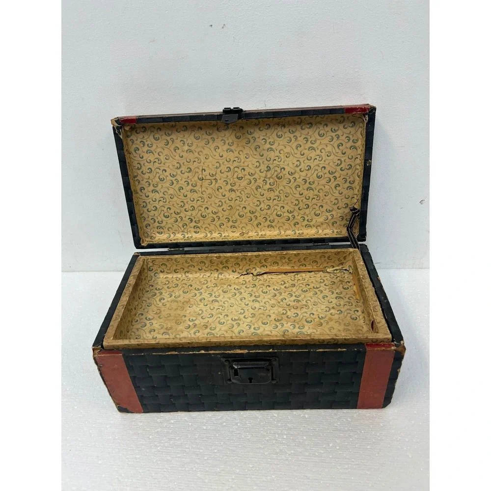 Antique Dollhouse Steamer Trunk w Tray Miniature Wood Slat Chest Vintage Box Old